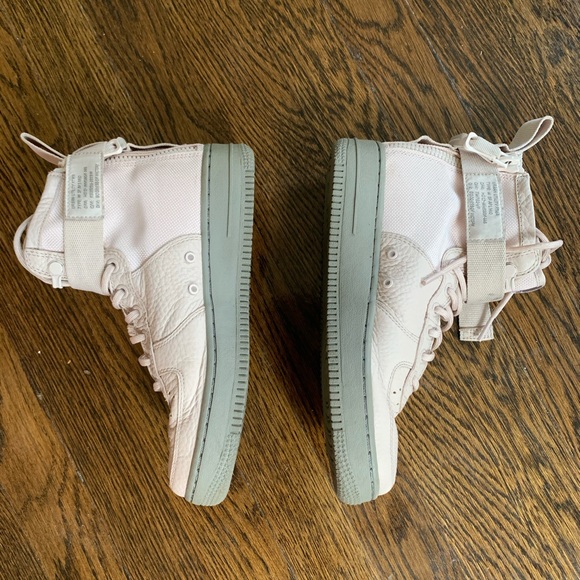 SOLD - Nike SF Air Force 1 Mid Red Dust - Picture 5 of 11